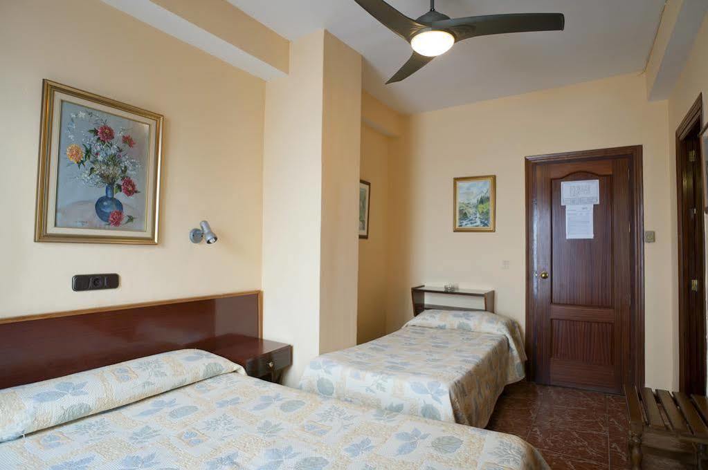 Guest house Rocamar 3*